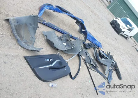 2023 BMW 330I xDrive z USA, uszkodzony, nr VIN 3MW89FF06P8D56548